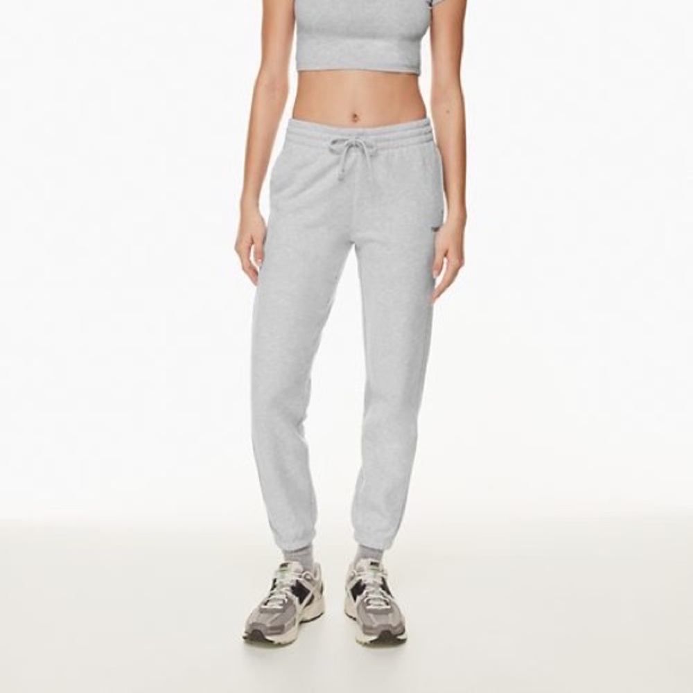 Aritzia TNA Cozyaf boyfriend Sweatpants